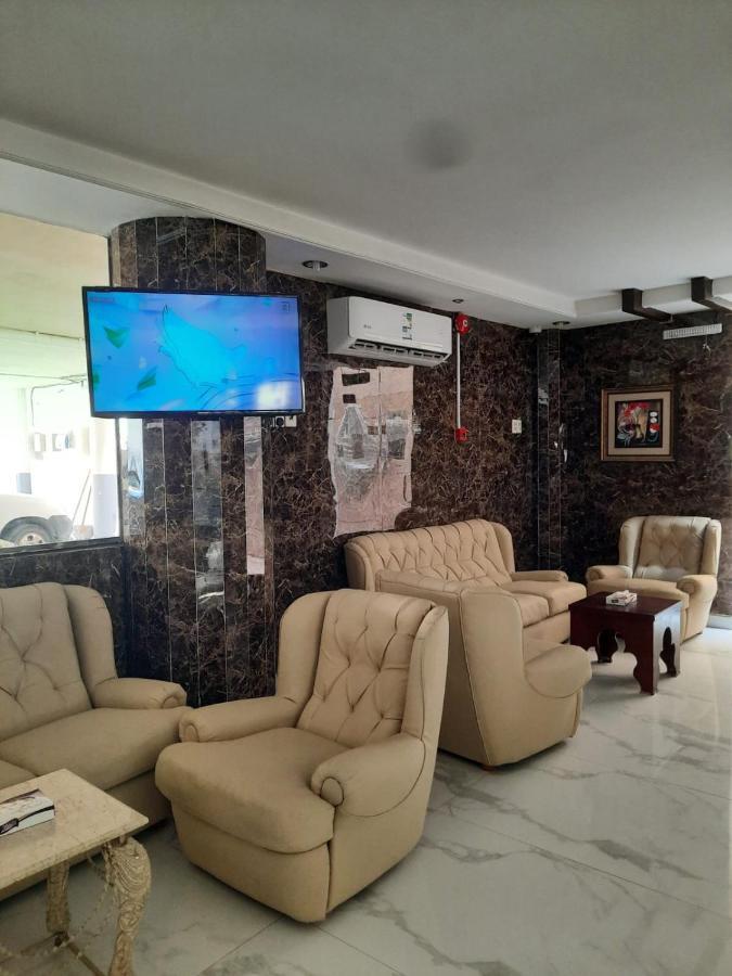 شقق العنوان للوحدات المخدومة Alanwaan Apartments For Serviced Units Даммам Экстерьер фото